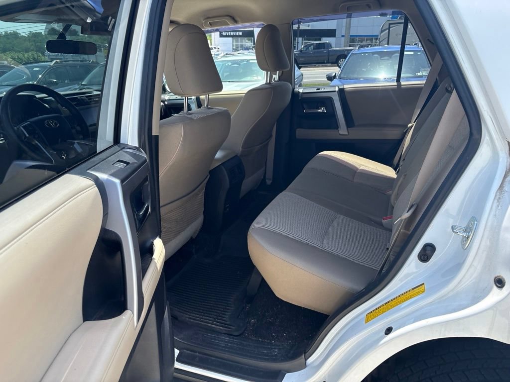 Used 2019 Toyota 4Runner SR5 AWD/4WD image 28