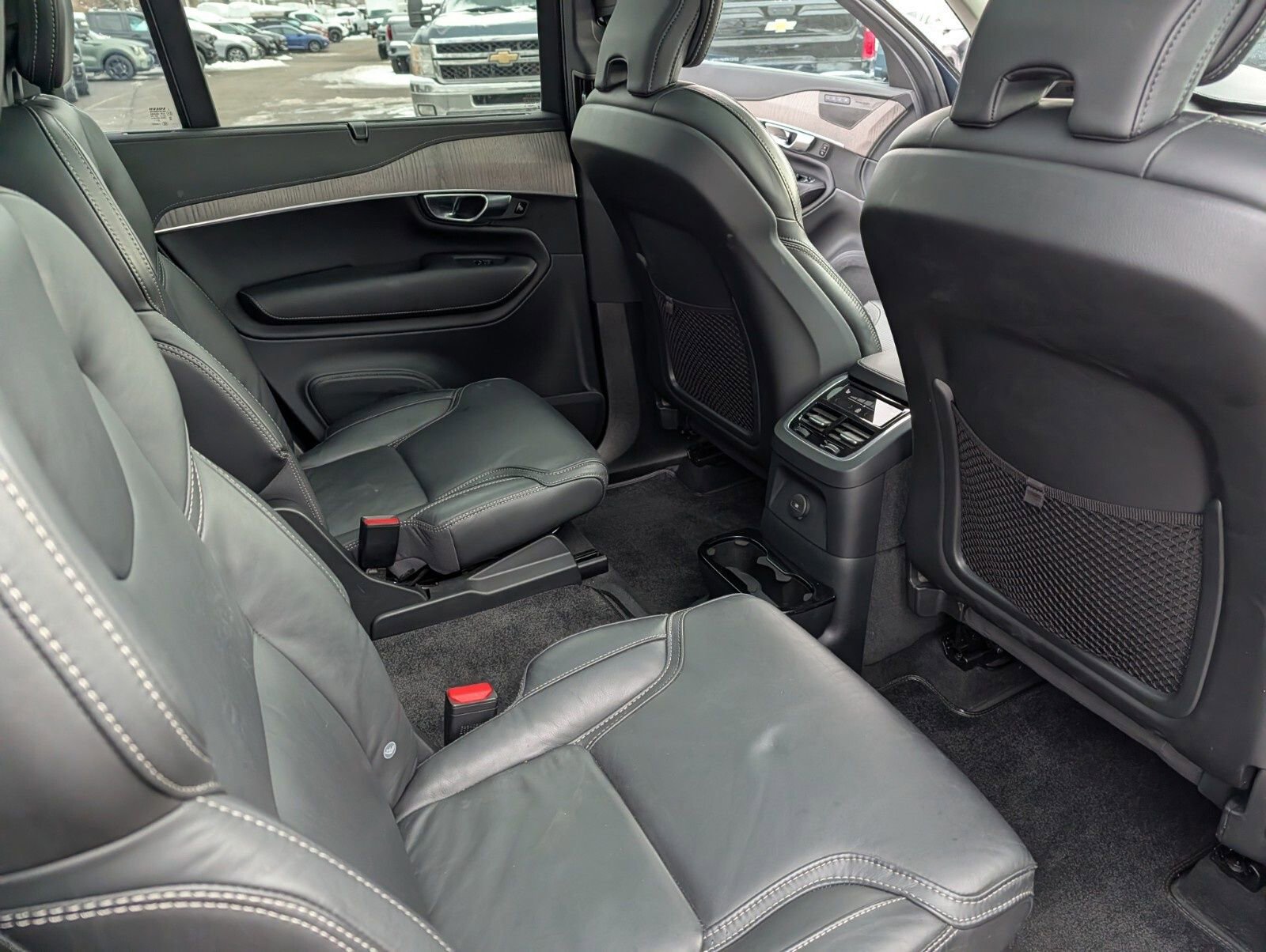 Used 2023 Volvo XC90 T8 Ultimate AWD/4WD image 28