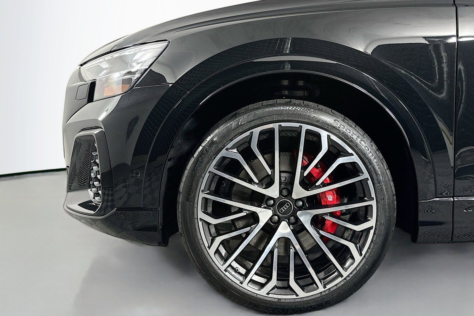 New 2026 Audi SQ8 Prestige image 11