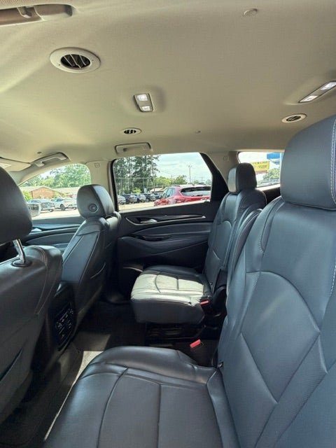 Used 2019 Buick Enclave Essence FWD image 16