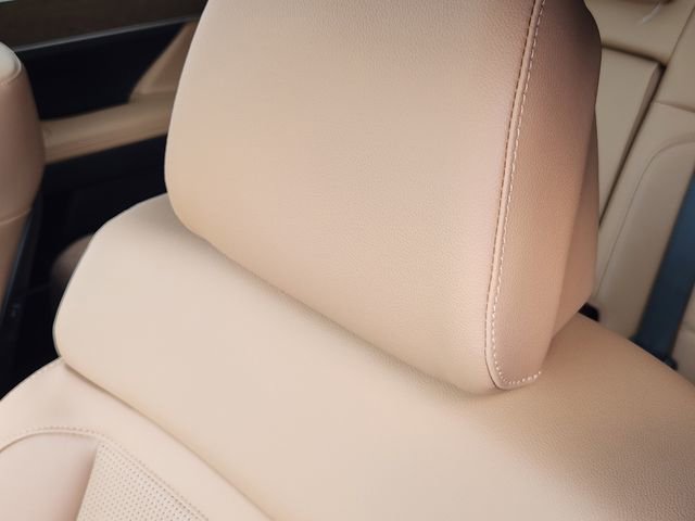 Used 2026 Hyundai Santa Fe Limited image 11