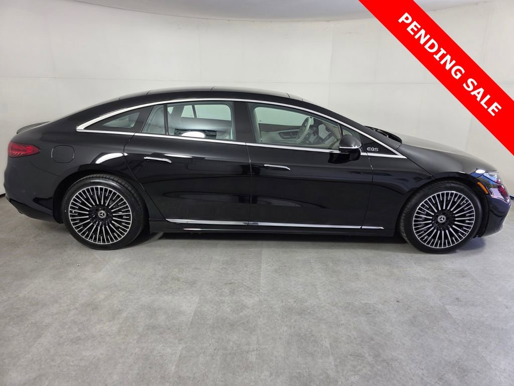 Certified 2023 Mercedes-Benz EQS 580 4MATIC Sedan image 3
