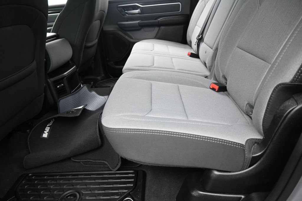 Used 2021 RAM 1500 Big Horn AWD/4WD image 30
