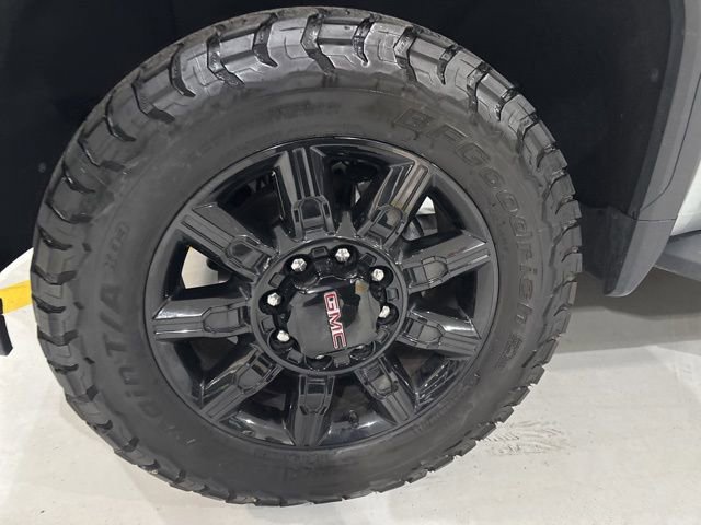 Used 2024 GMC Sierra 2500 AT4 w/ Technology Package image 35