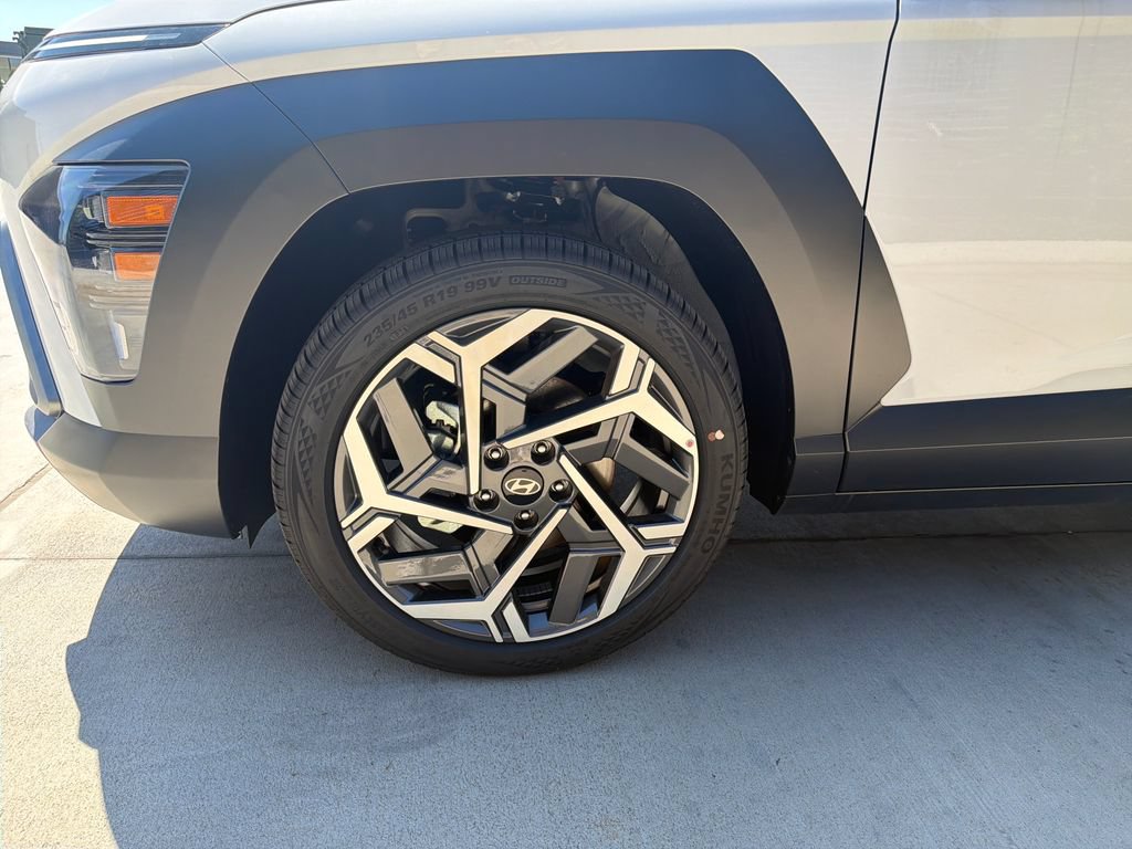 New 2026 Hyundai Kona SEL Premium FWD image 33