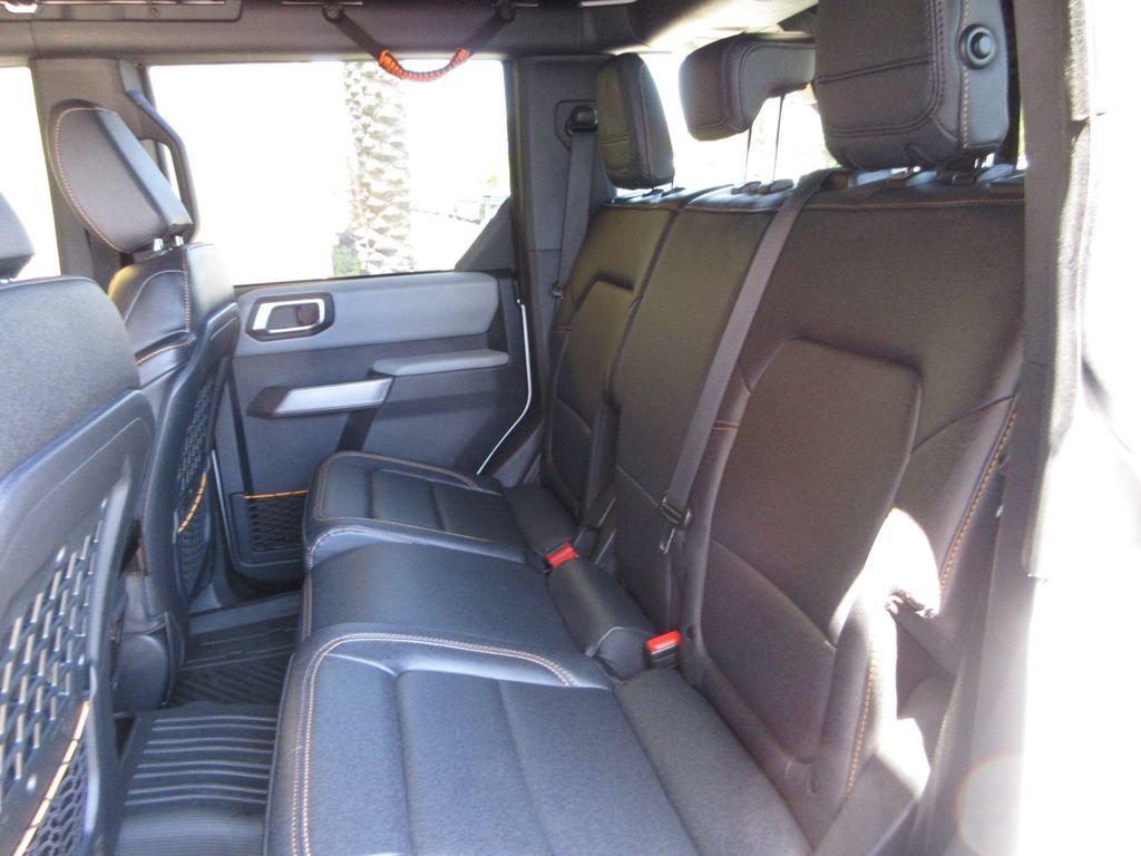 Certified 2023 Ford Bronco Badlands w/ Sasquatch Package AWD/4WD image 24
