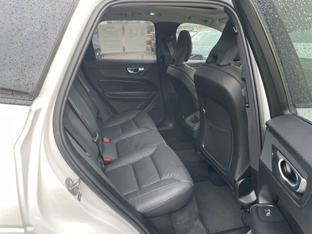 Certified 2025 Volvo XC60 B5 Plus image 12