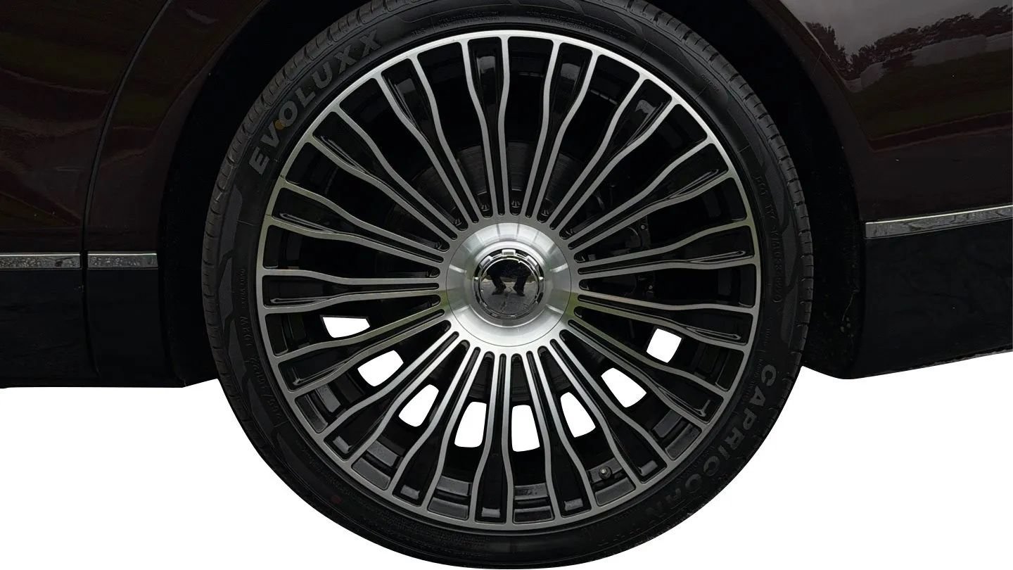 Used 2004 Maybach 57 RWD image 57