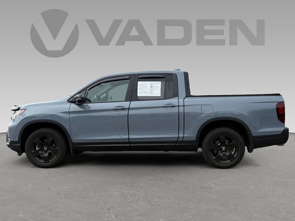 Used 2025 Honda Ridgeline Black Edition image 9