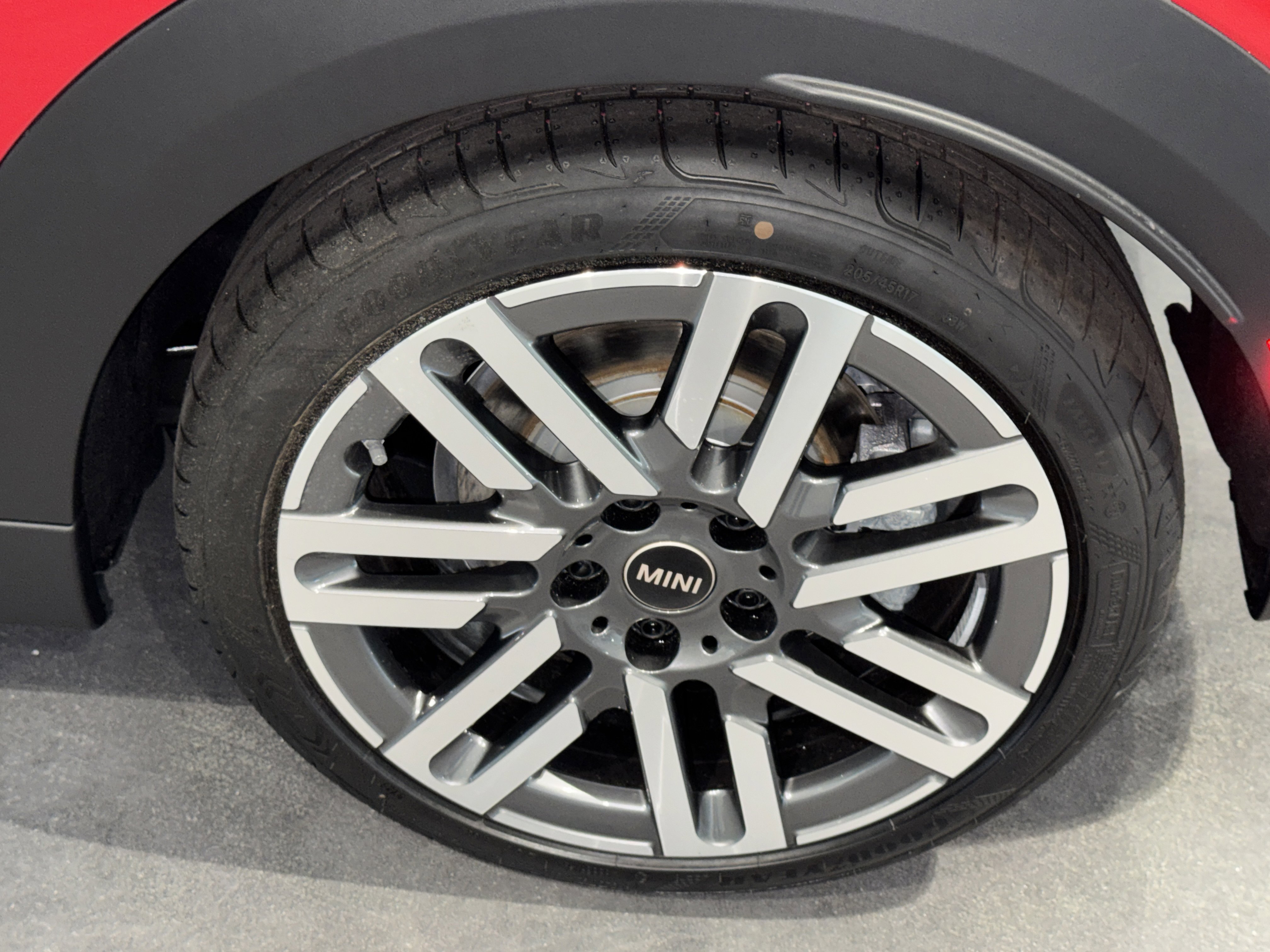 New 2026 MINI Cooper 2-Door Hardtop image 25