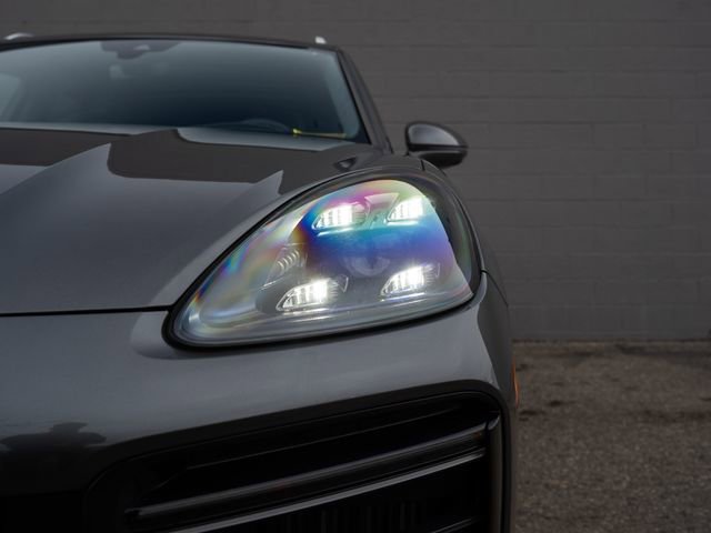 Certified 2020 Porsche Cayenne Turbo image 11