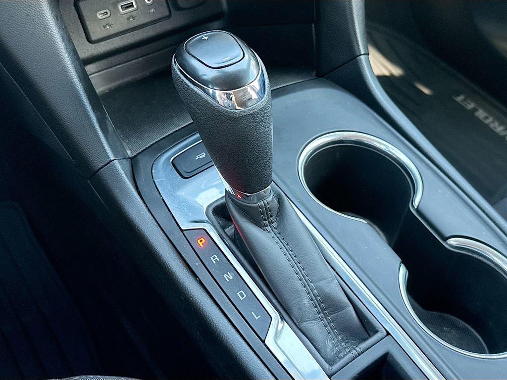 Used 2020 Chevrolet Equinox LT image 16