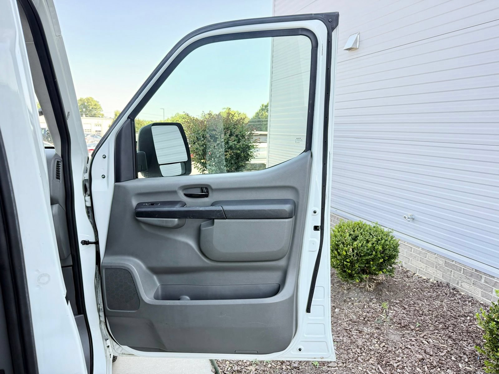 Used 2017 Nissan NV 2500 S w/ Power Basic Package RWD image 17