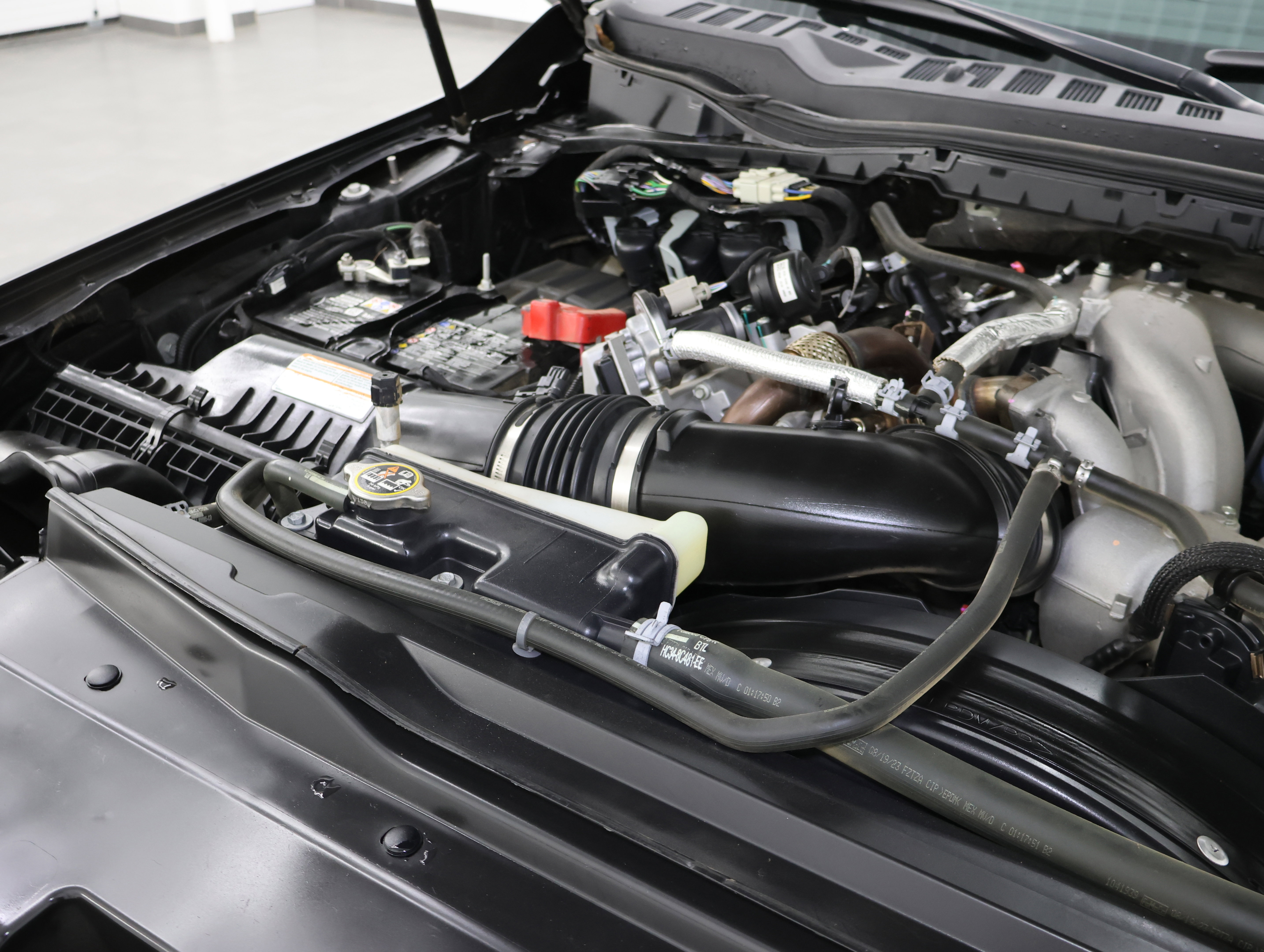 Used 2023 Ford F250 XLT w/ FX4 Off-Road Package image 18