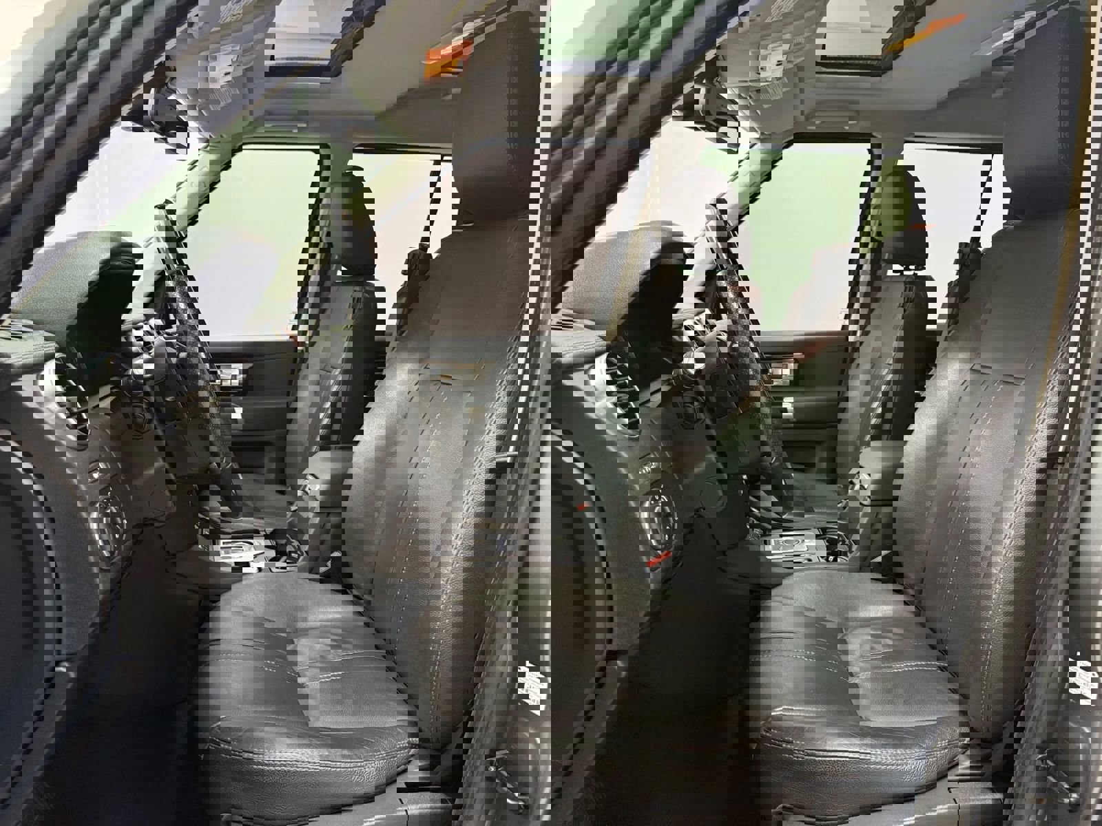 Used 2016 Land Rover LR4 HSE image 14