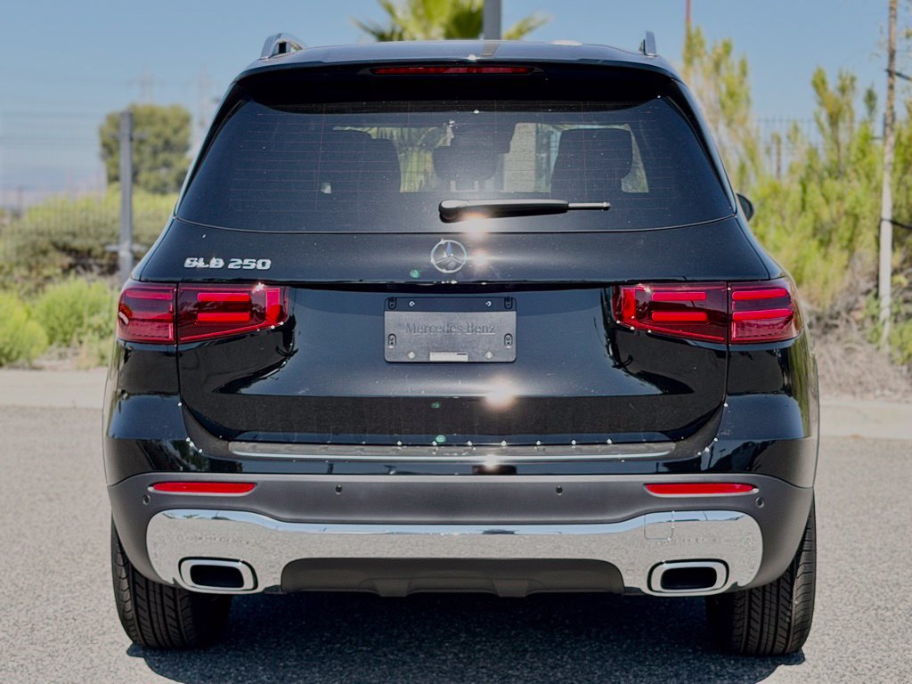 New 2026 Mercedes-Benz GLB 250 image 9