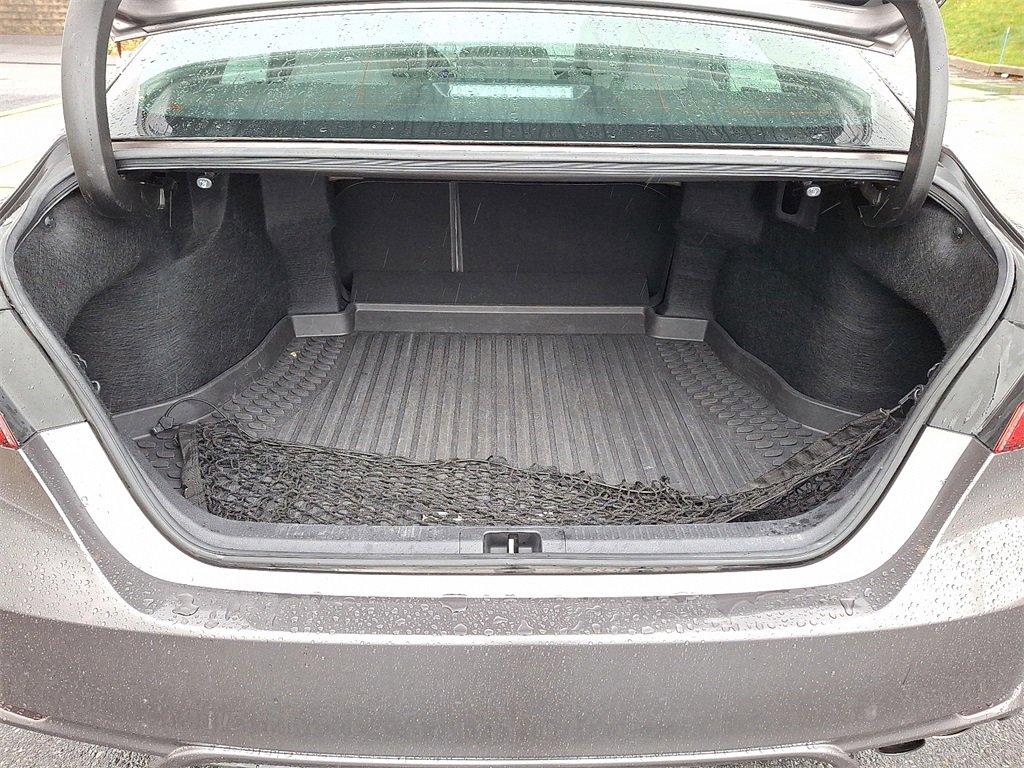 Used 2019 Toyota Camry SE image 30