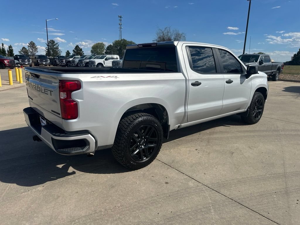 Certified 2022 Chevrolet Silverado 1500 Custom w/ LPO, Dark Essentials Package AWD/4WD image 32