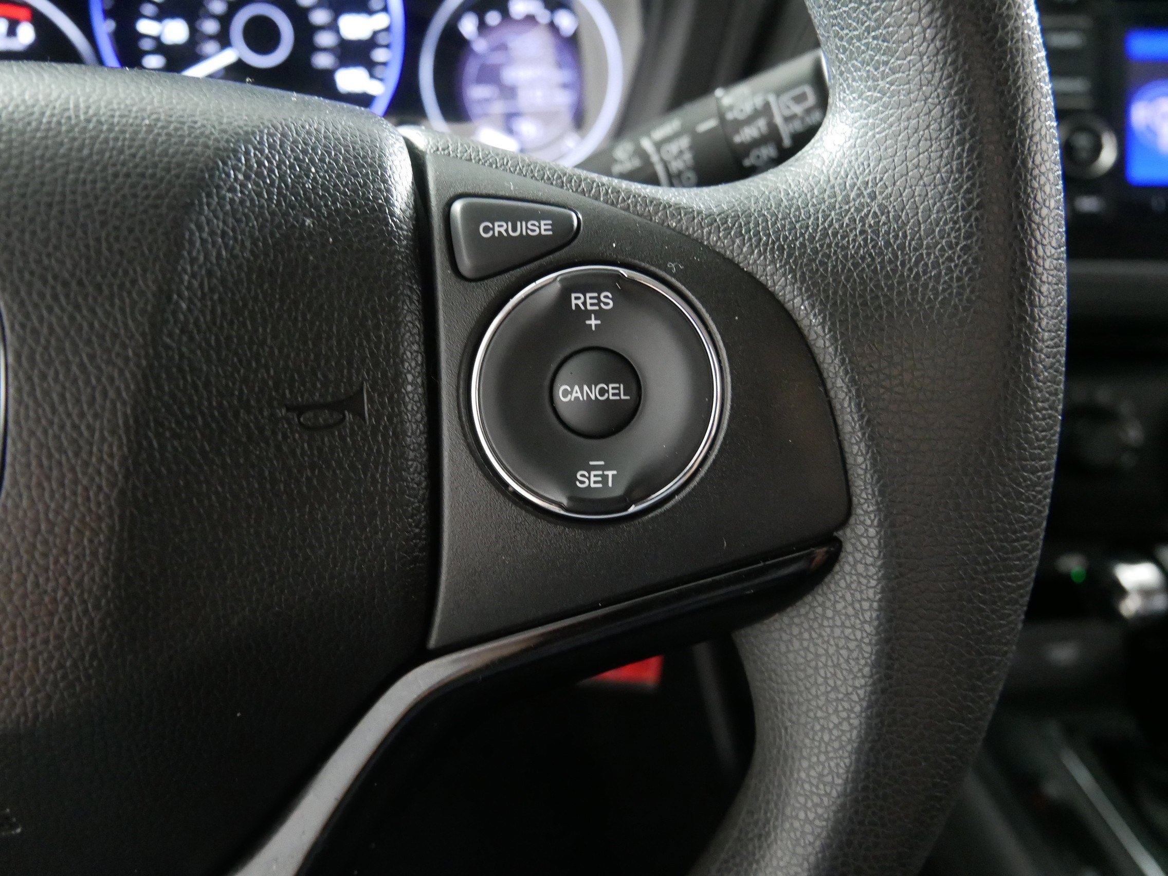 Used 2016 Honda HR-V LX image 28