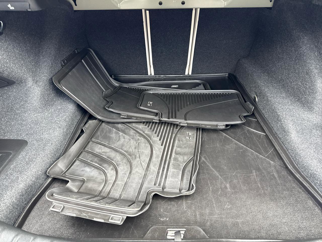 Used 2017 BMW 530i xDrive image 25