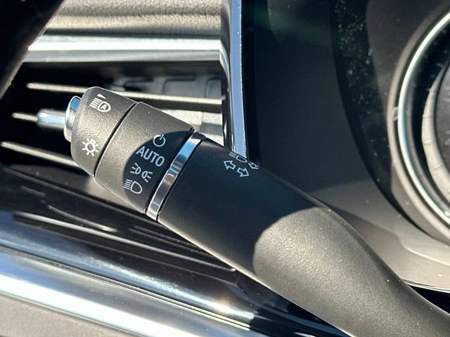 Used 2025 Cadillac XT6 Premium Luxury image 9