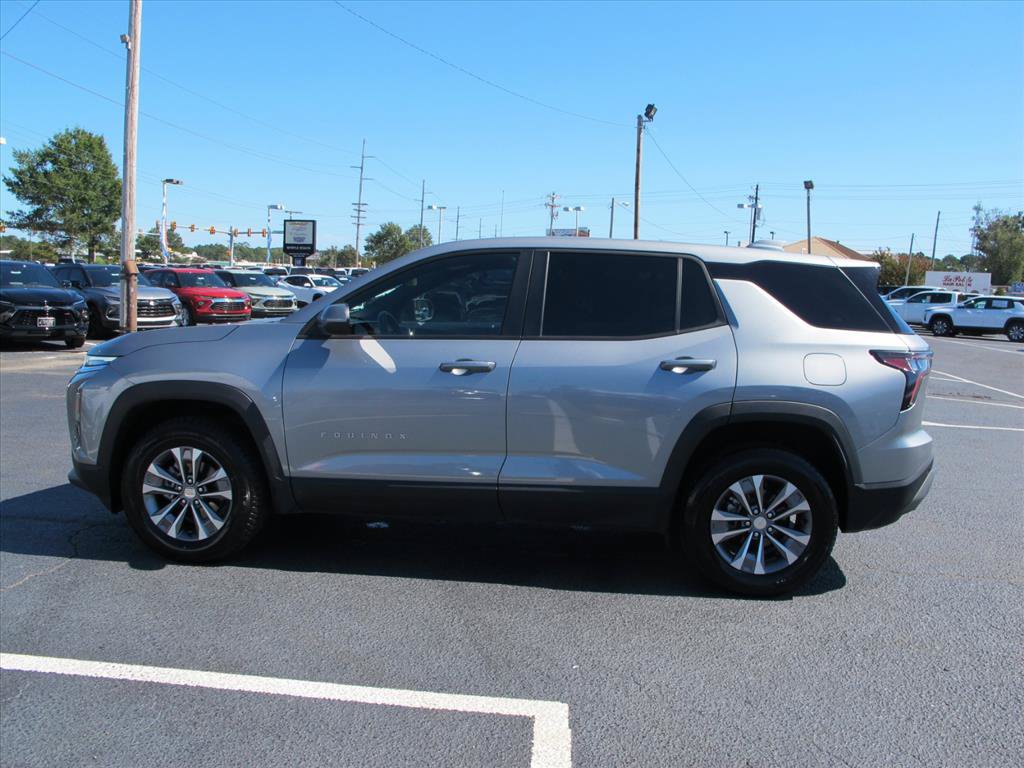 Used 2026 Chevrolet Equinox LT w/ Convenience Package II FWD image 6