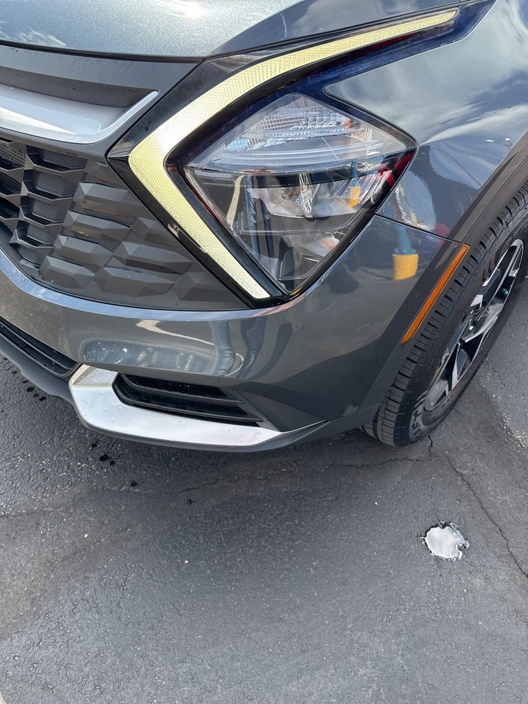 Used 2023 Kia Sportage LX image 9