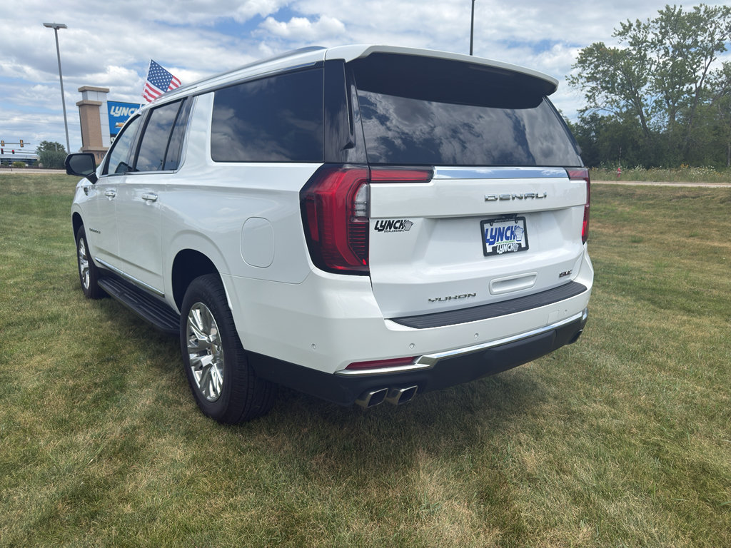 Used 2025 GMC Yukon XL Denali AWD/4WD image 16