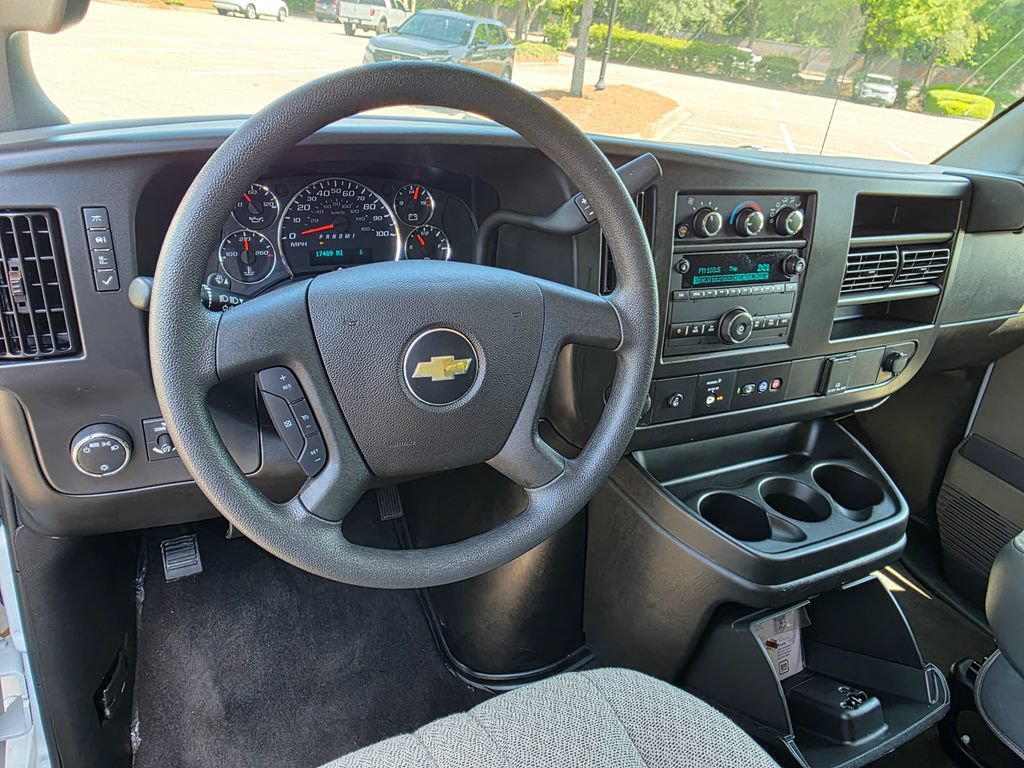 Certified 2025 Chevrolet Express 3500 LS RWD image 14