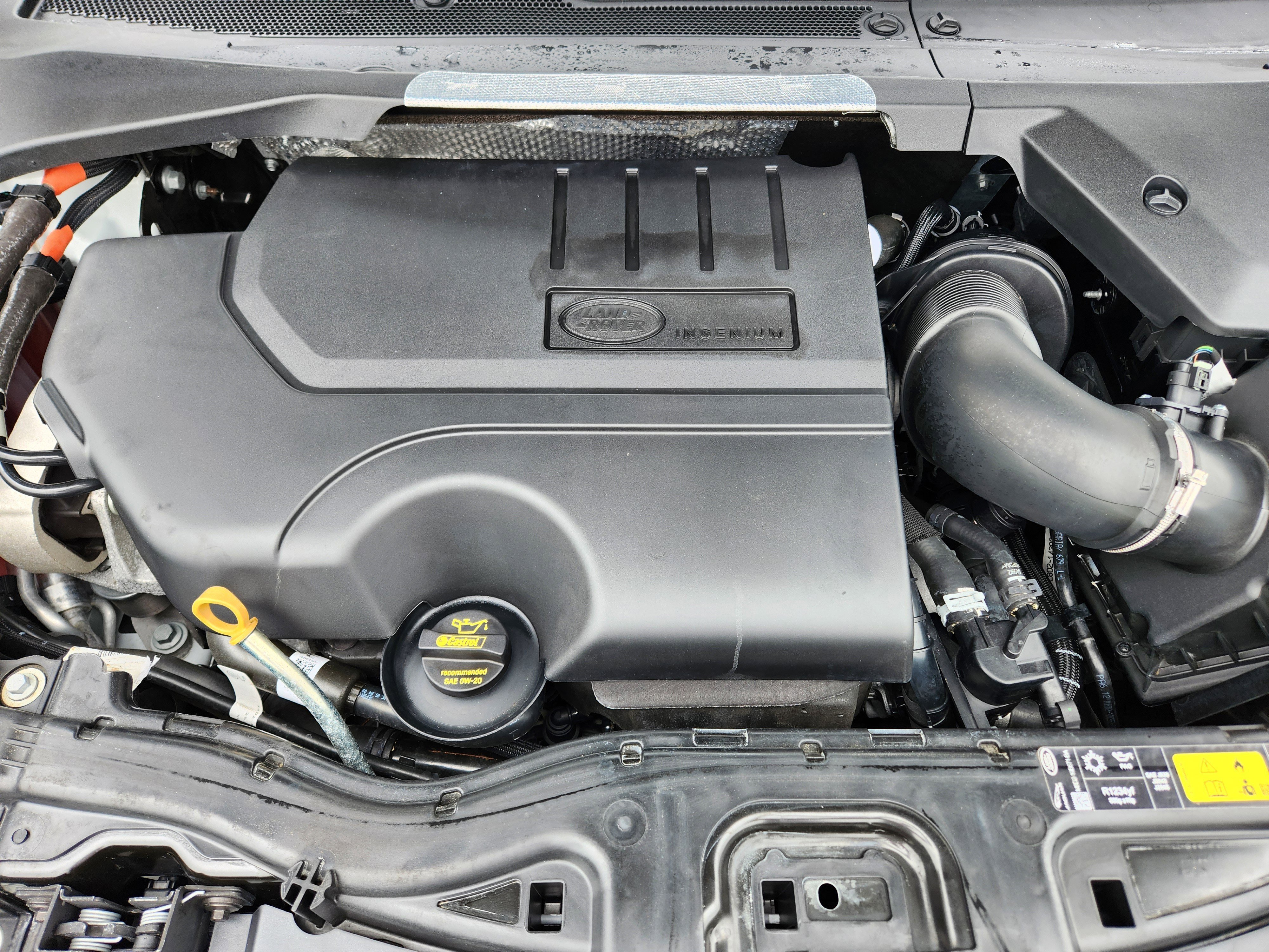 Certified 2025 Land Rover Discovery Sport S image 9