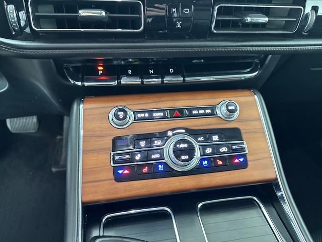 Used 2020 Lincoln Aviator Reserve w/ Equipment Group 202A image 20