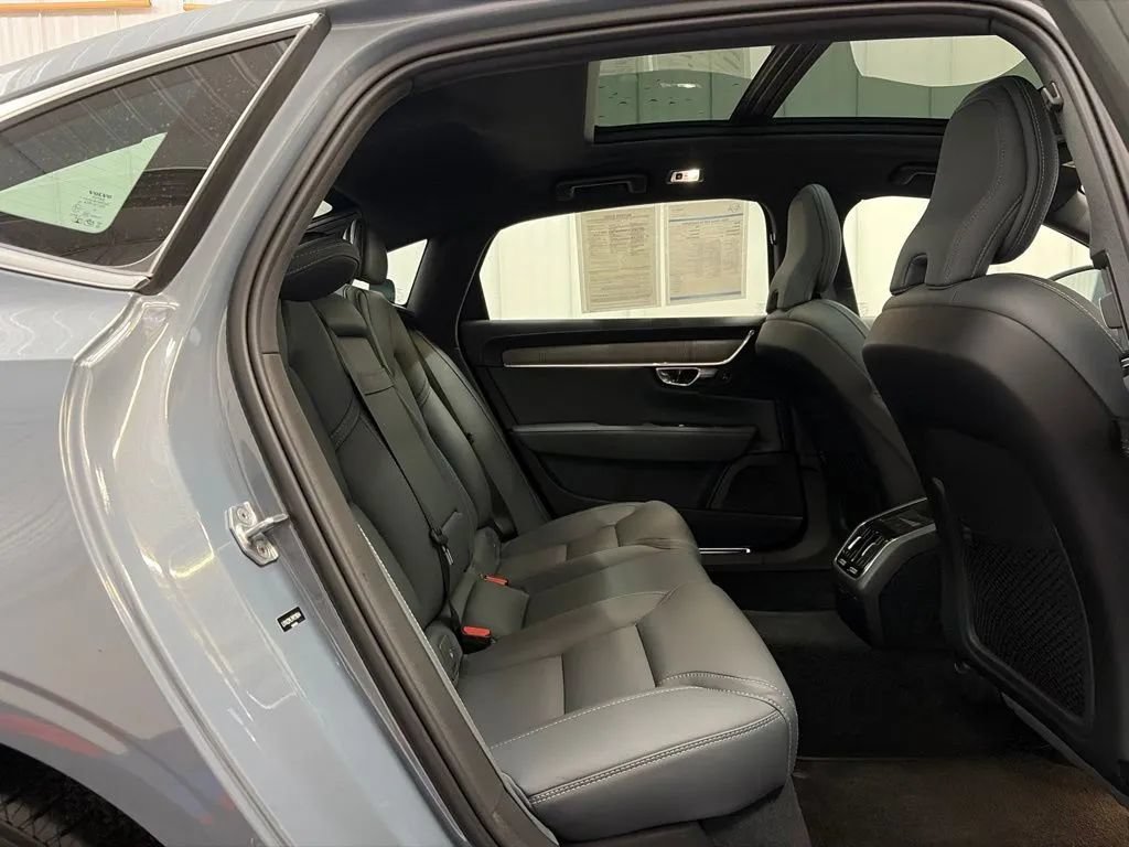 Used 2021 Volvo S90 T6 Inscription AWD/4WD image 18