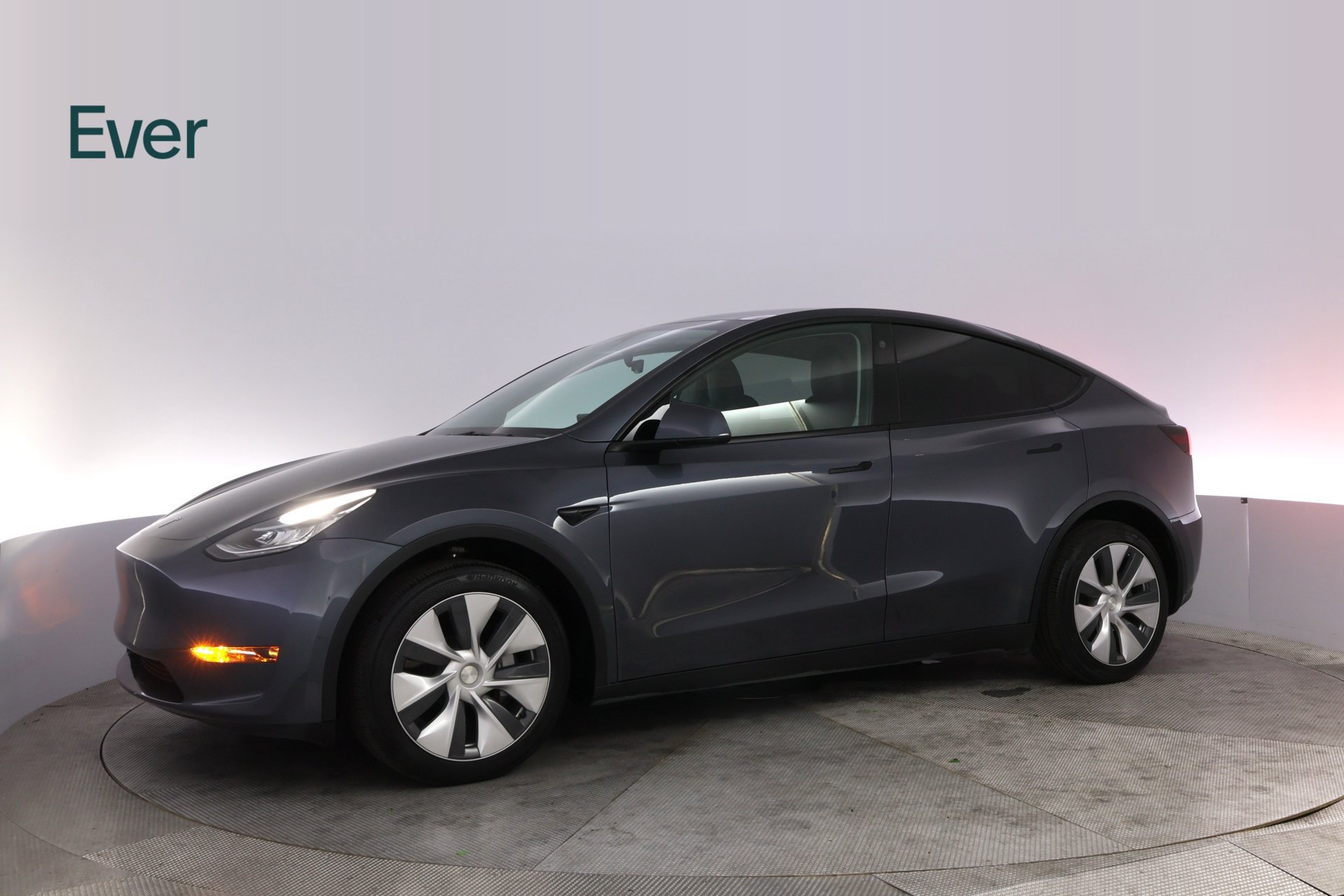 Used 2023 Tesla Model Y Long Range AWD/4WD image 18