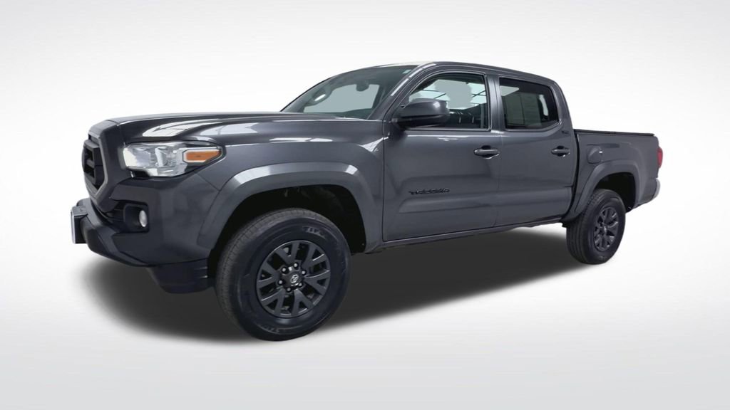 Certified 2023 Toyota Tacoma SR5 w/ Black Out Package (TMS) AWD/4WD image 19