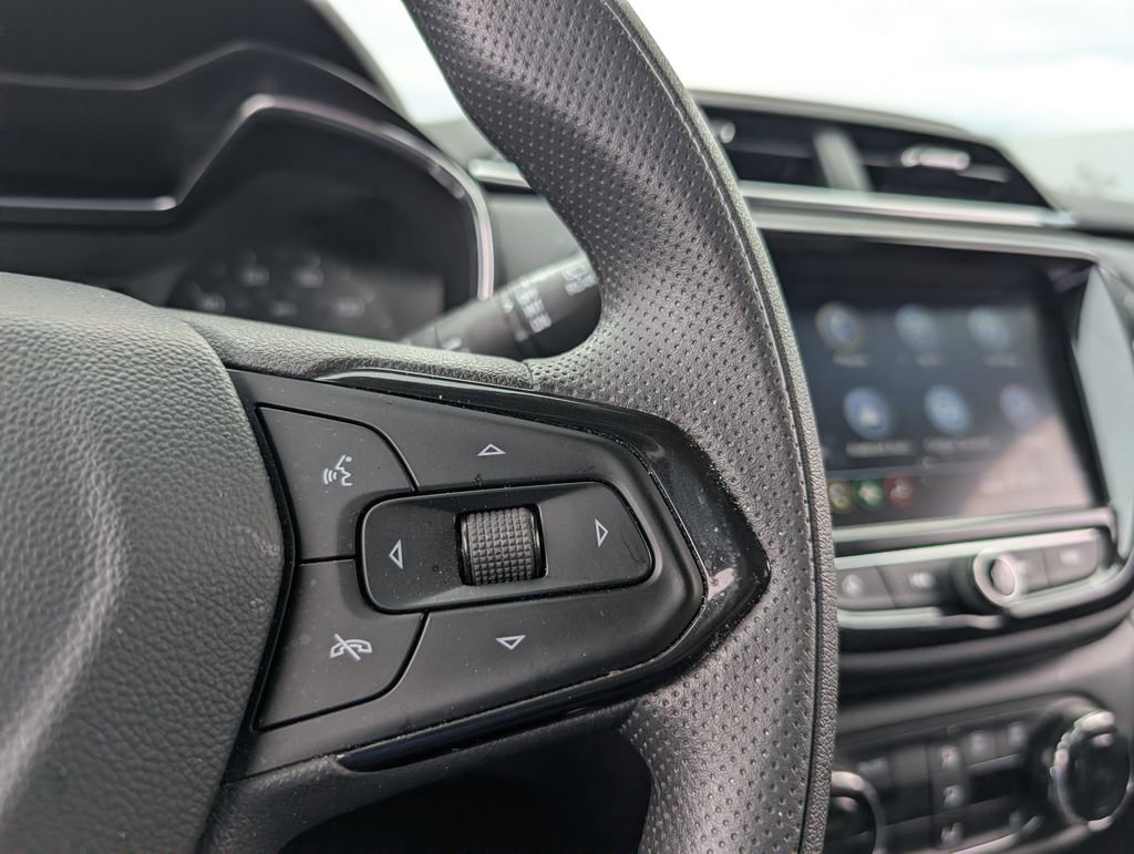 Used 2023 Chevrolet TrailBlazer LT w/ Convenience Package image 14