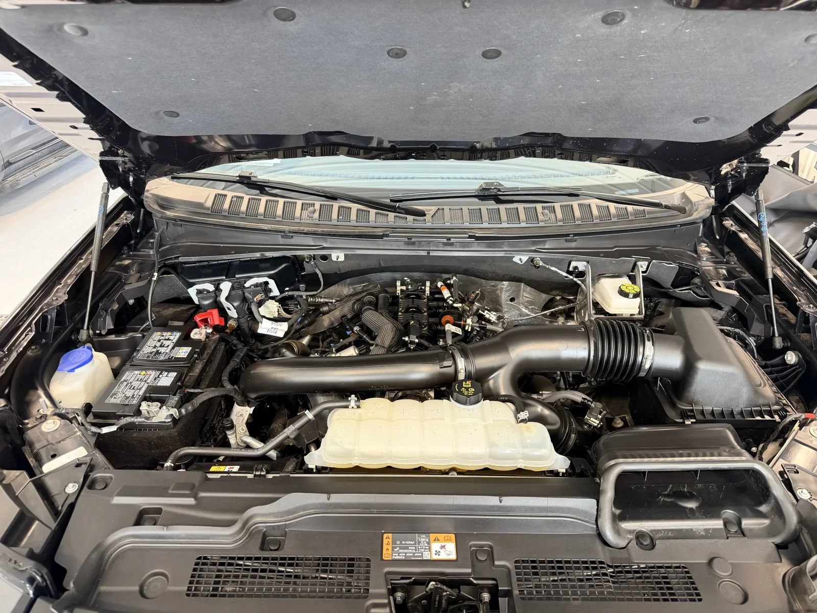 Used 2025 Ford Expedition Platinum AWD/4WD image 50