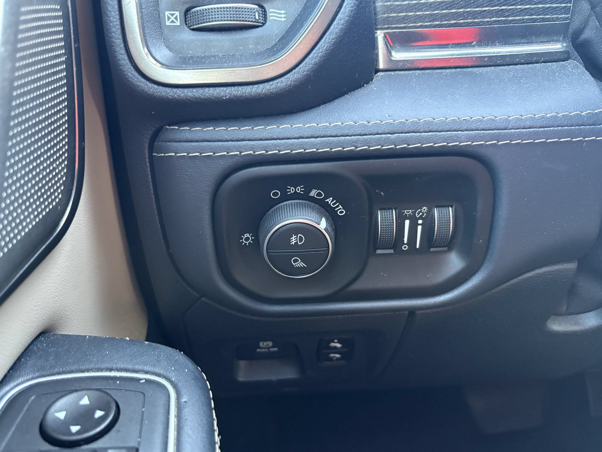 Used 2020 RAM 1500 Limited RWD image 10