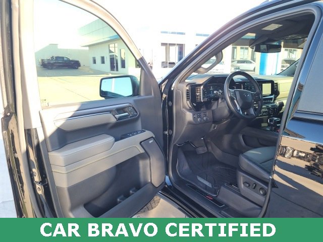 Used 2024 Chevrolet Silverado 1500 ZR2 image 26