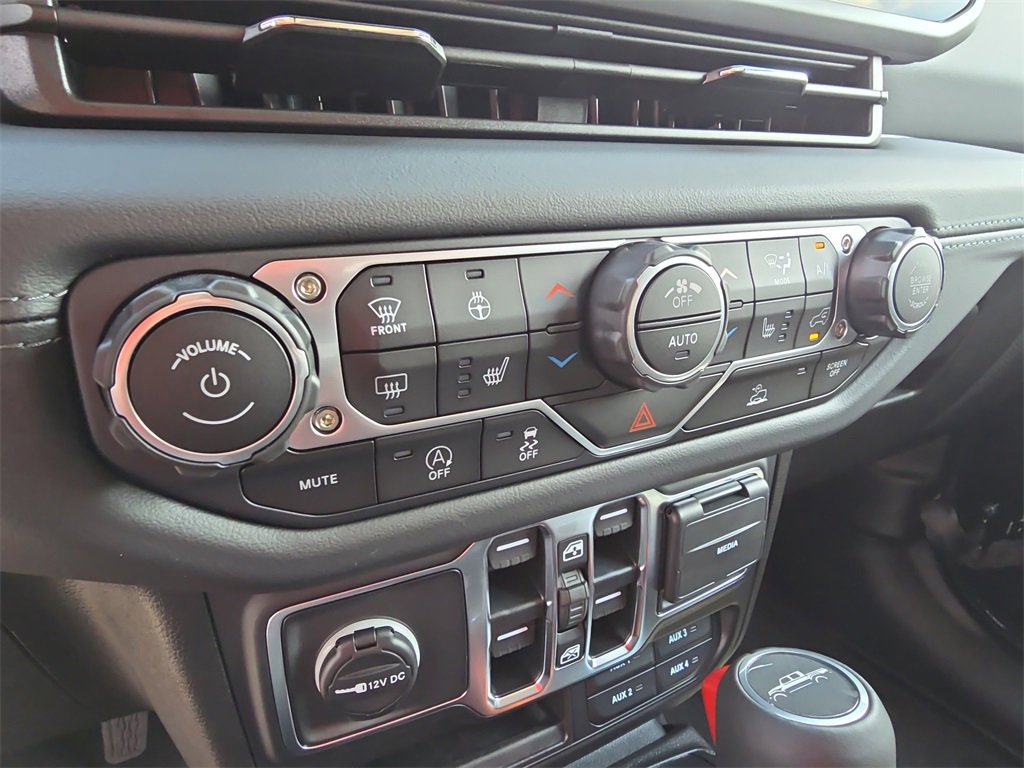 New 2025 Jeep Gladiator Sport image 21