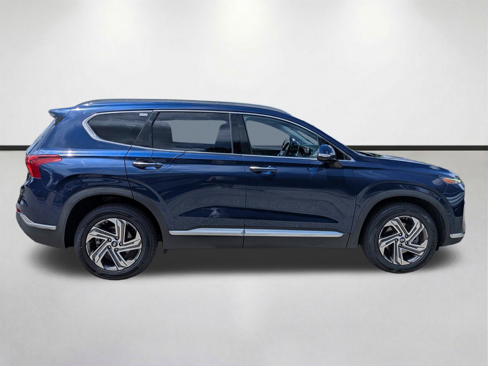 Used 2021 Hyundai Santa Fe SEL w/ Convenience Package FWD image 3