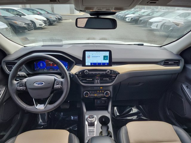 Used 2022 Ford Escape Titanium w/ Titanium Elite Package image 11