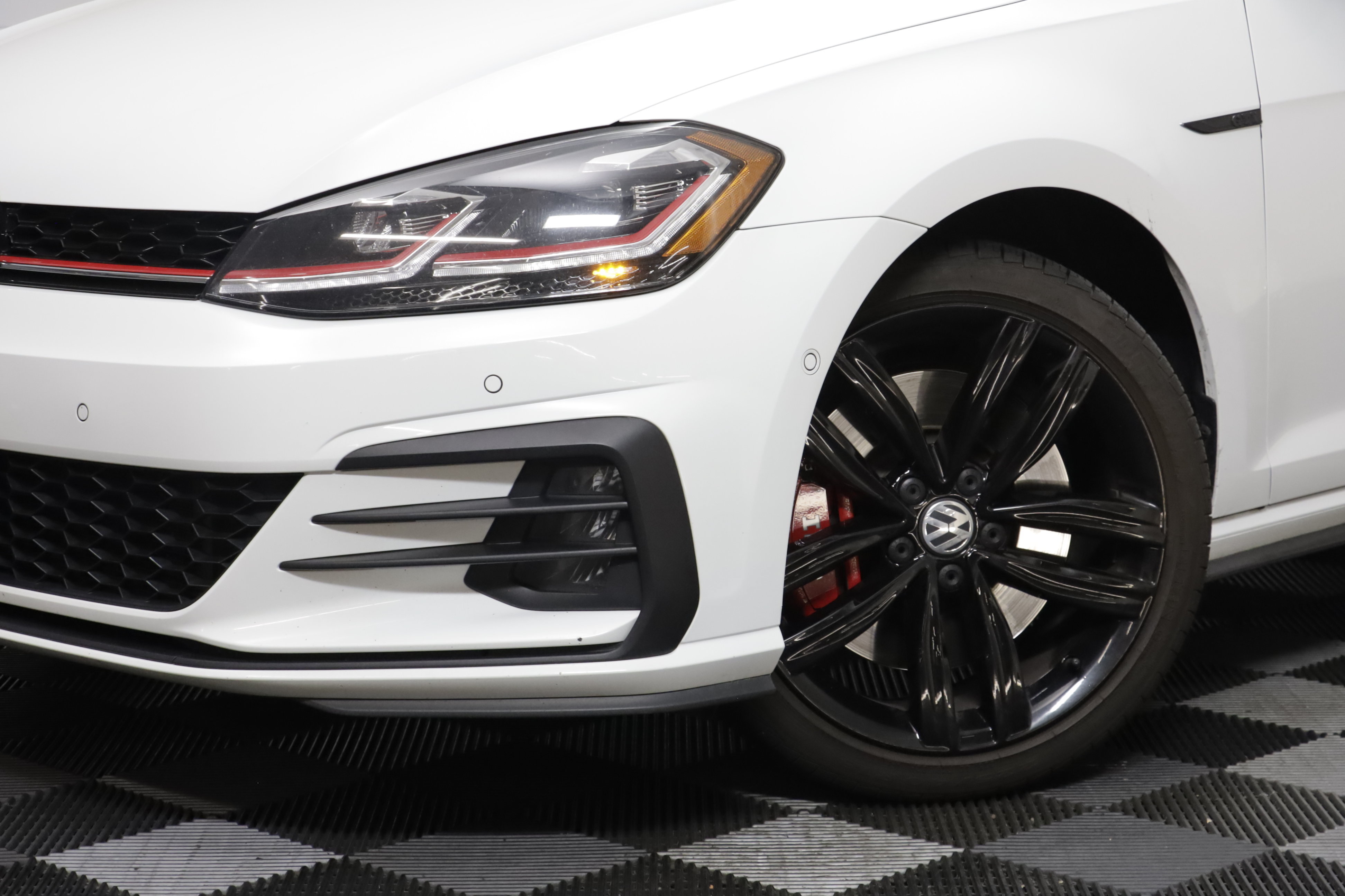 Used 2020 Volkswagen GTI Autobahn FWD image 3