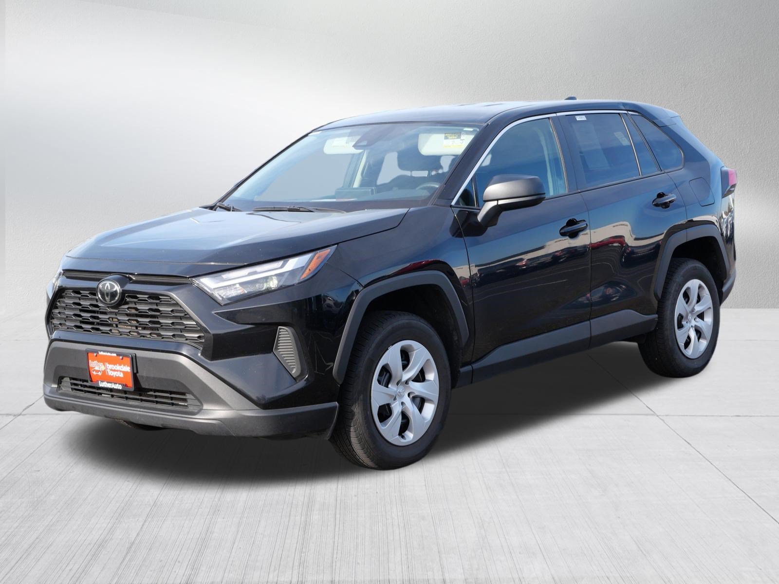 Certified 2025 Toyota RAV4 LE AWD/4WD image 3