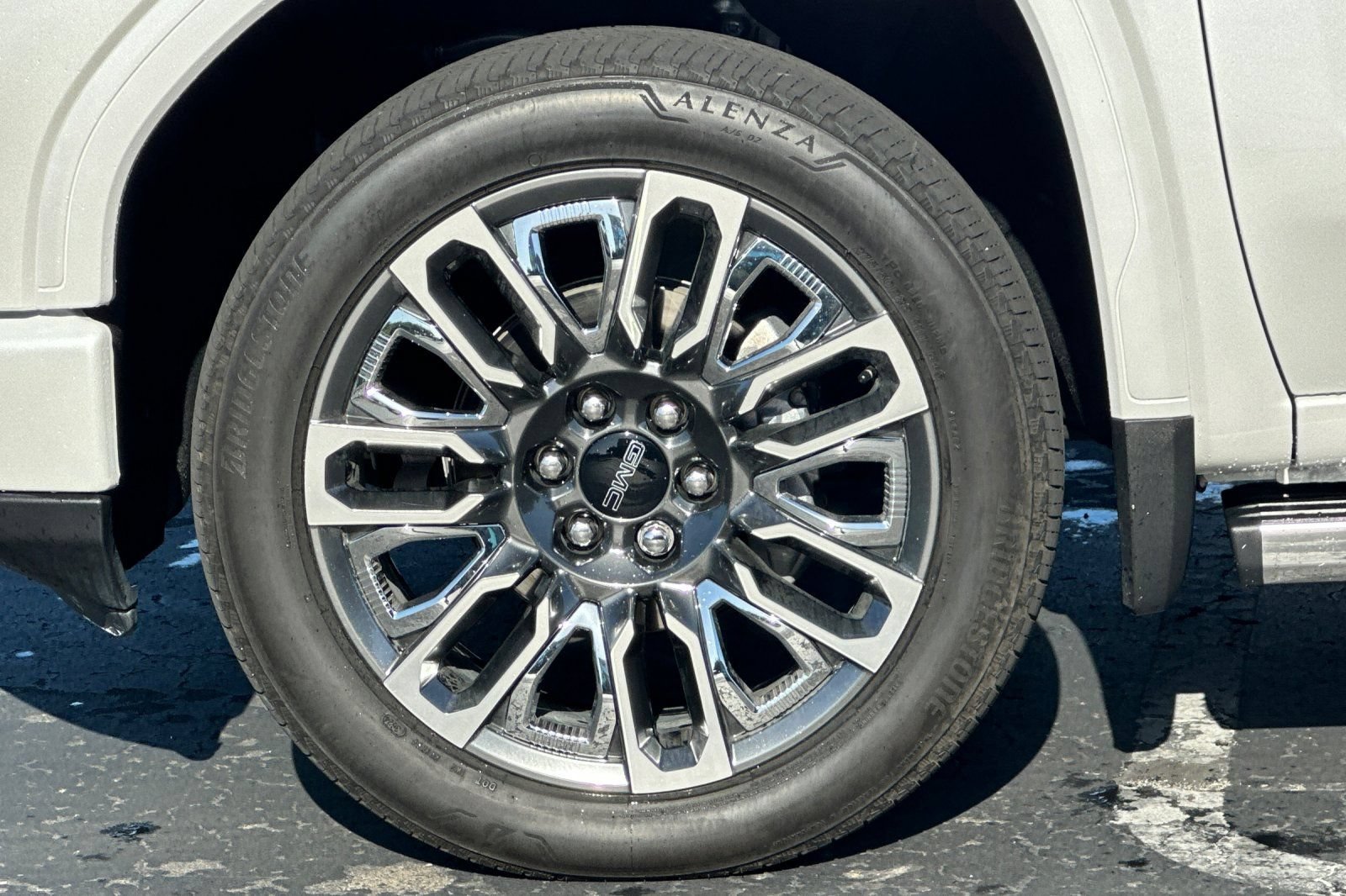Used 2025 GMC Sierra 1500 Denali Ultimate AWD/4WD image 45