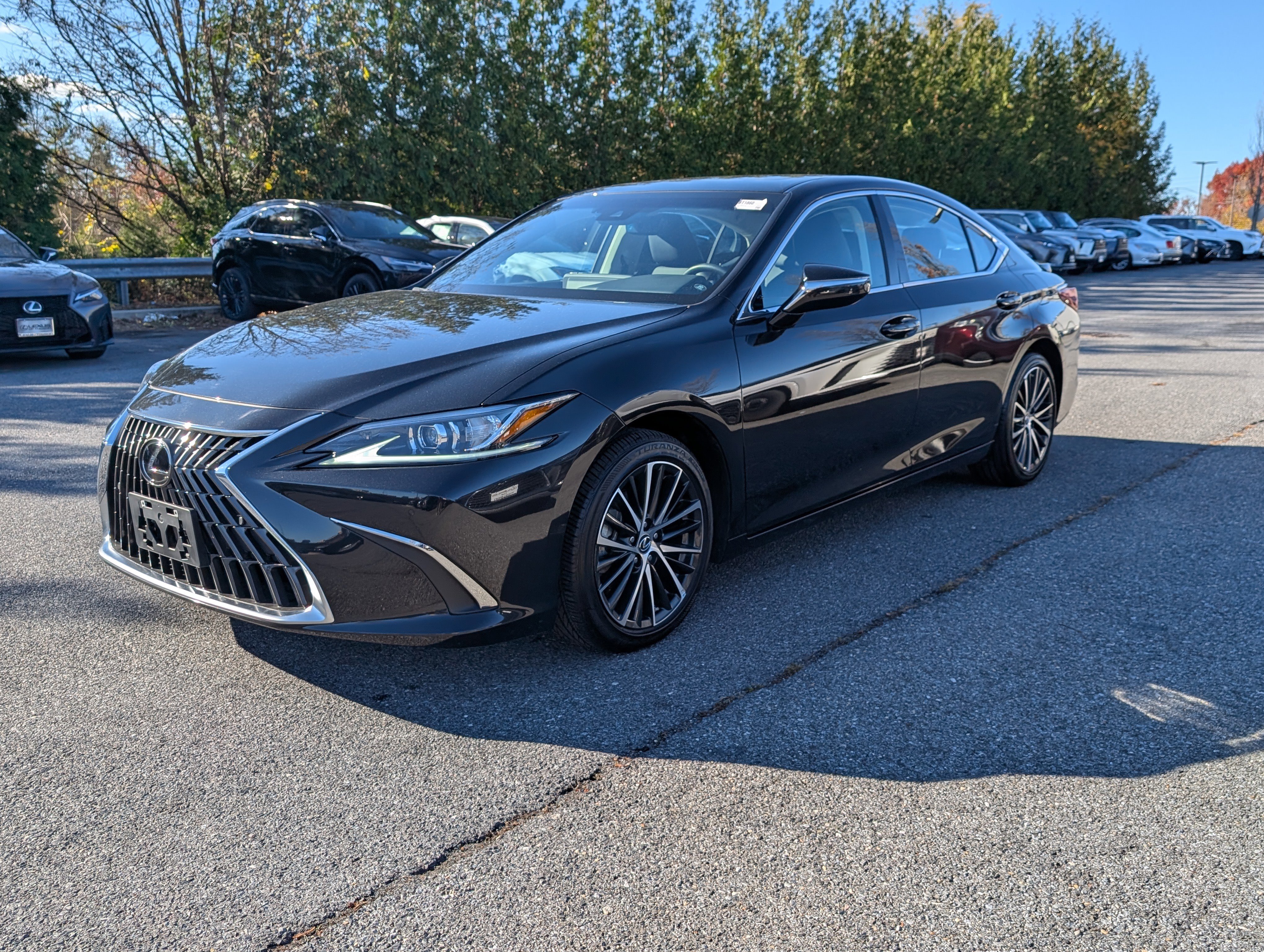 Certified 2024 Lexus ES 350 w/ Premium Package image 7