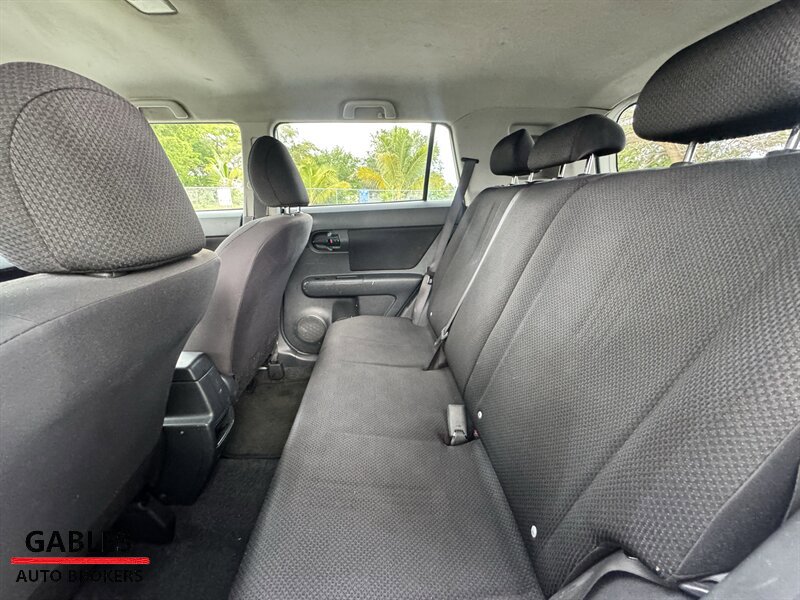 Used 2009 Scion xB FWD image 26