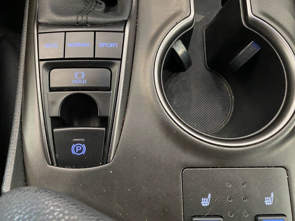 Used 2023 Toyota Camry XSE image 28