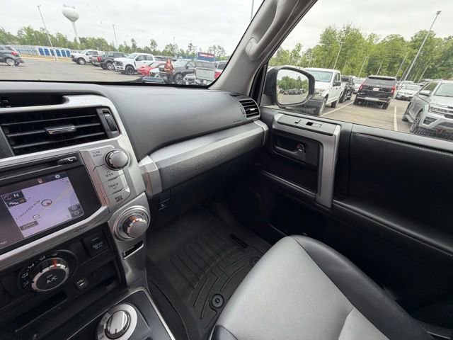 Used 2015 Toyota 4Runner SR5 Premium AWD/4WD image 28