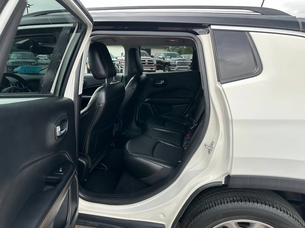 Used 2019 Jeep Compass Limited AWD/4WD image 20