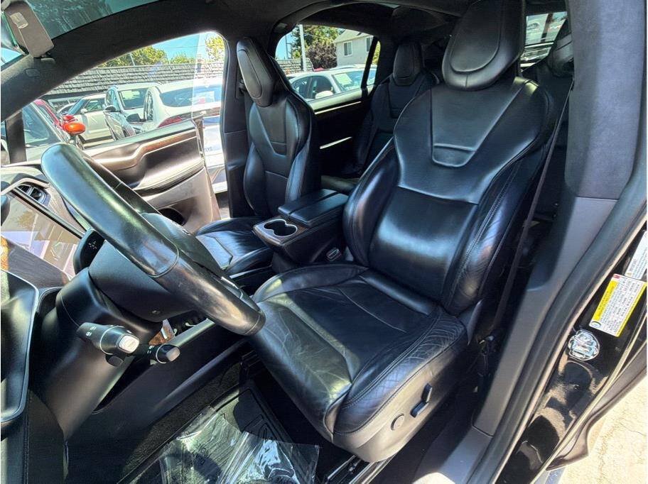 Used 2017 Tesla Model X 100D AWD/4WD image 16
